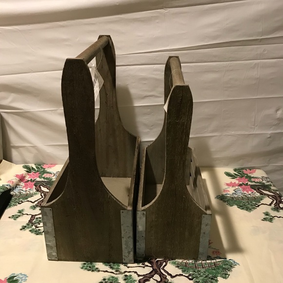 PAIR OF RUSTIC WOOD ORGANIZER/ carrier - Picture 3 of 8